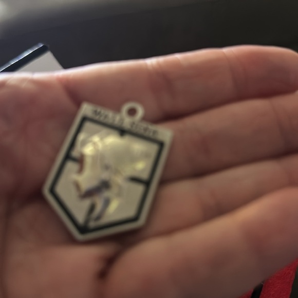 Attack on Titan Box Set - Picture 9 of 9